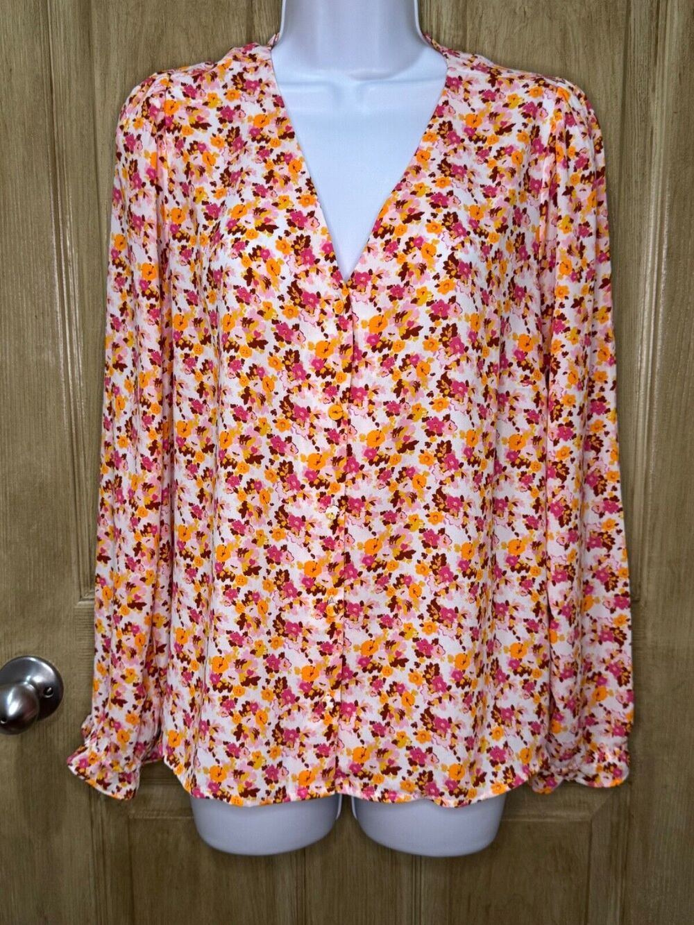 J Crew Women’s Floral All Over Print Multicolor Button Up V Neck Shirt Large